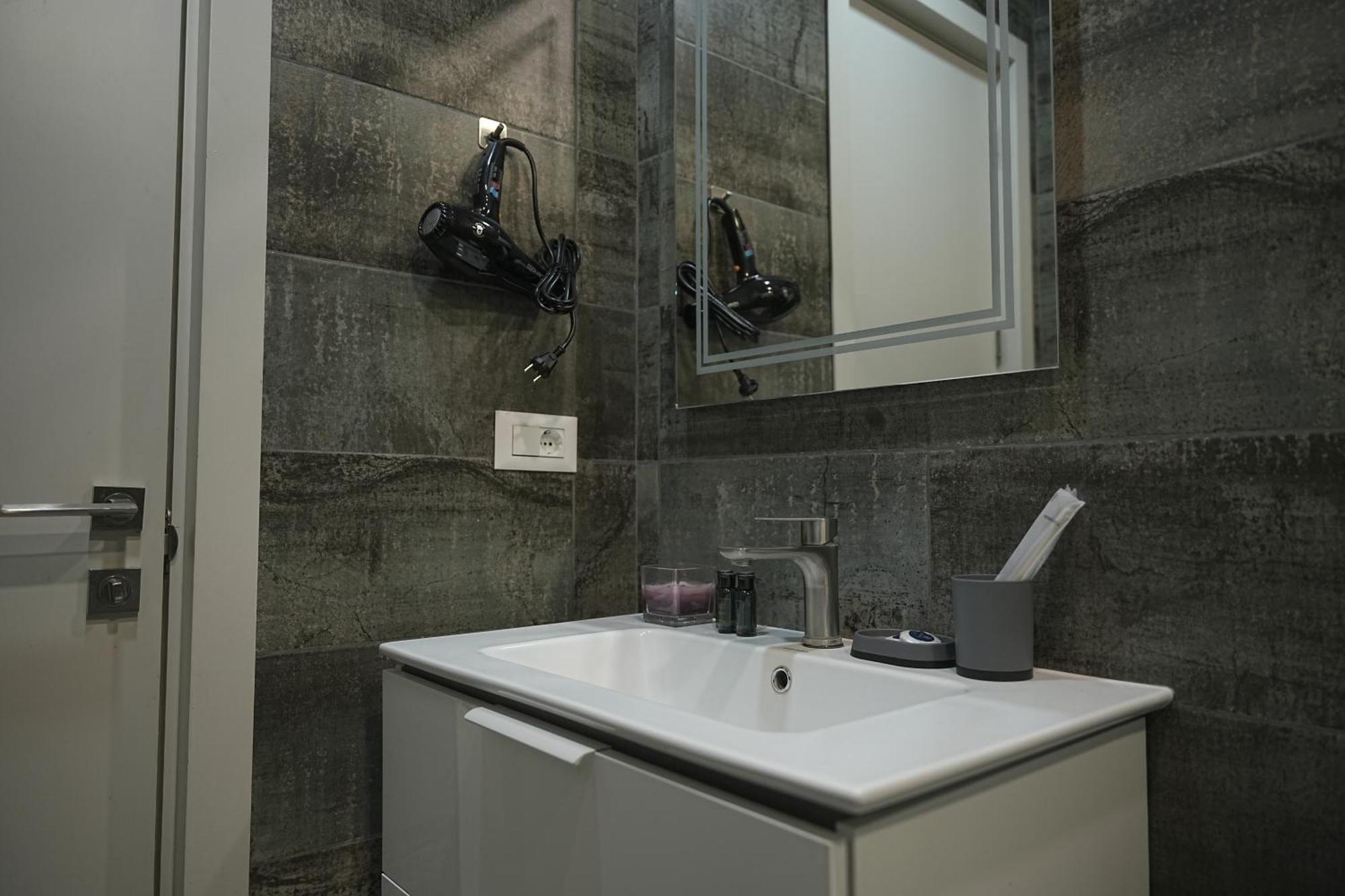 Cozy Apartments In The City Centre By Sweet Home Yerevan Exterior photo