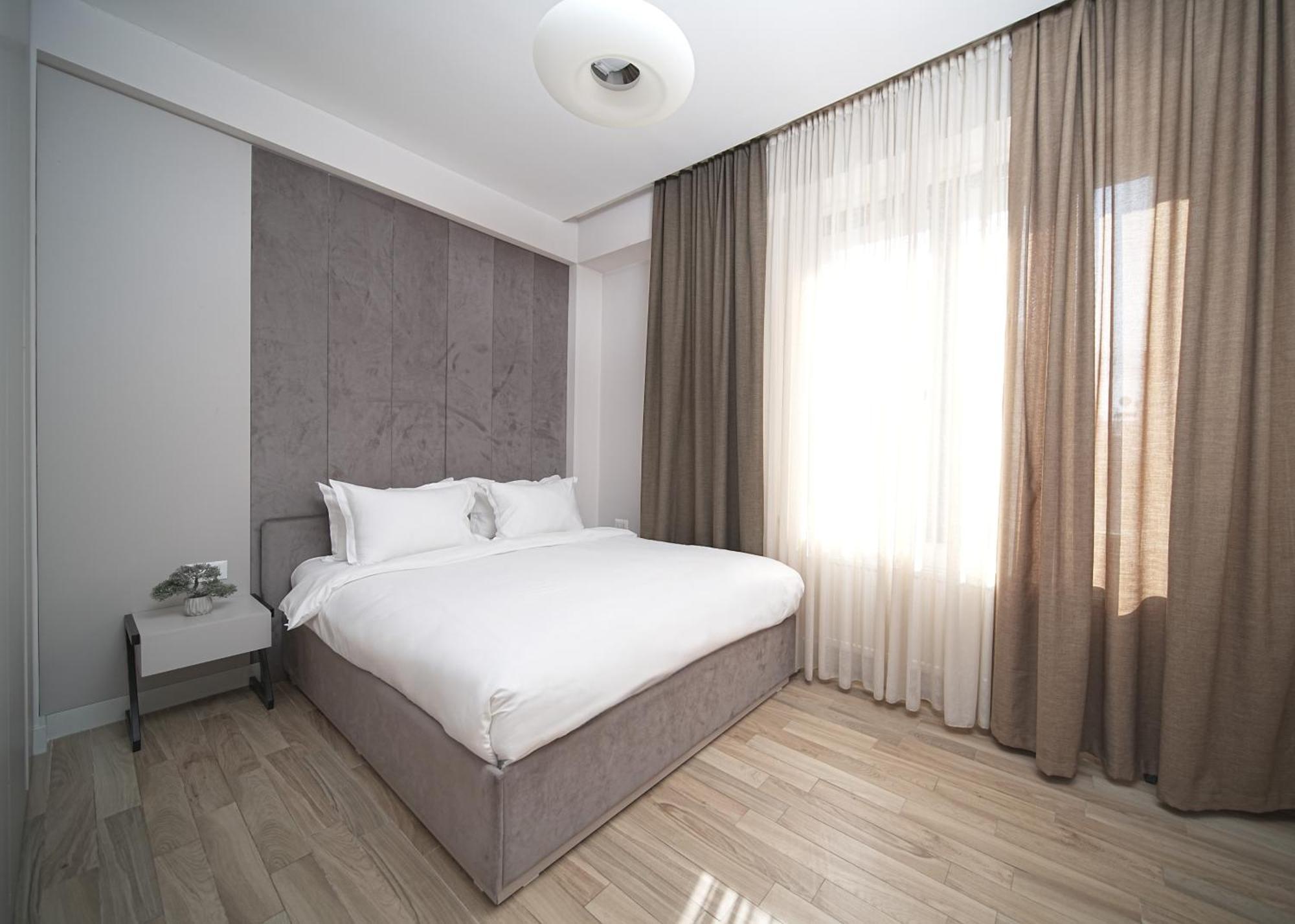 Cozy Apartments In The City Centre By Sweet Home Yerevan Exterior photo
